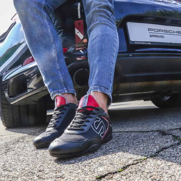 Sparco SP-F5 Black/Red Shoes Sneakers Picture2: Designed for ultimate street durability and performance, Sparco SP-F5 Black/Red Shoes is what you’d expect in a competition driving shoes. That is why these shoes/boots feature a thin sole for maximum pedal feel and control. The sole continues up the heel's back to provide a smooth and stable pivoting point for heel-toe shifting. Comfortable shoes/boots that can be used for everyday car and motorbike driving, touring, racing, karting and even sim racing.