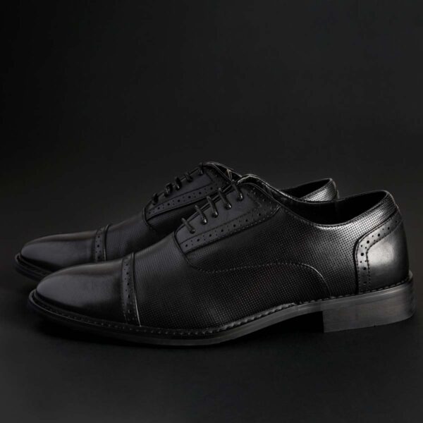 Duca di Morrone Drake Black Lace Up Shoes Picture5: Duca di Morrone Drake Black lace-up shoes are the ideal men's shoes for casual or office when an elegant and formal dress code is required. Upper and interior in synthetic leather, refined and quality lace-up shoes.